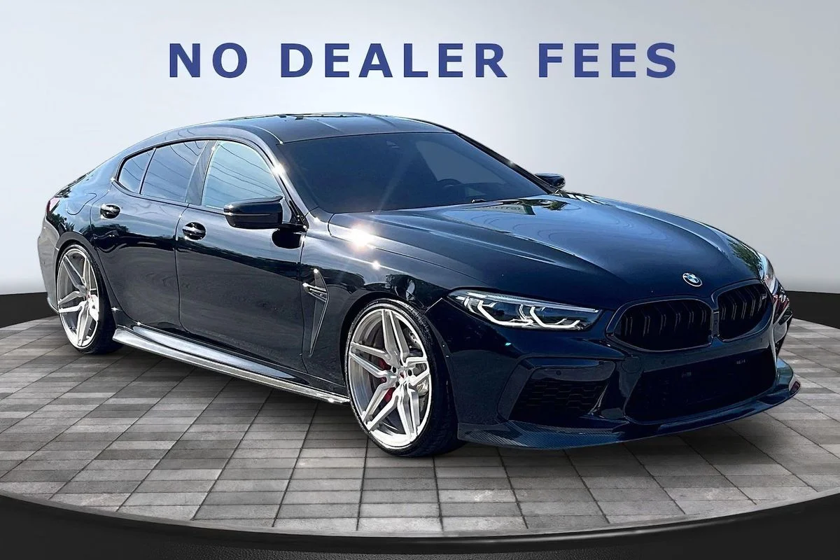 Used 2022  BMW Competition image 3