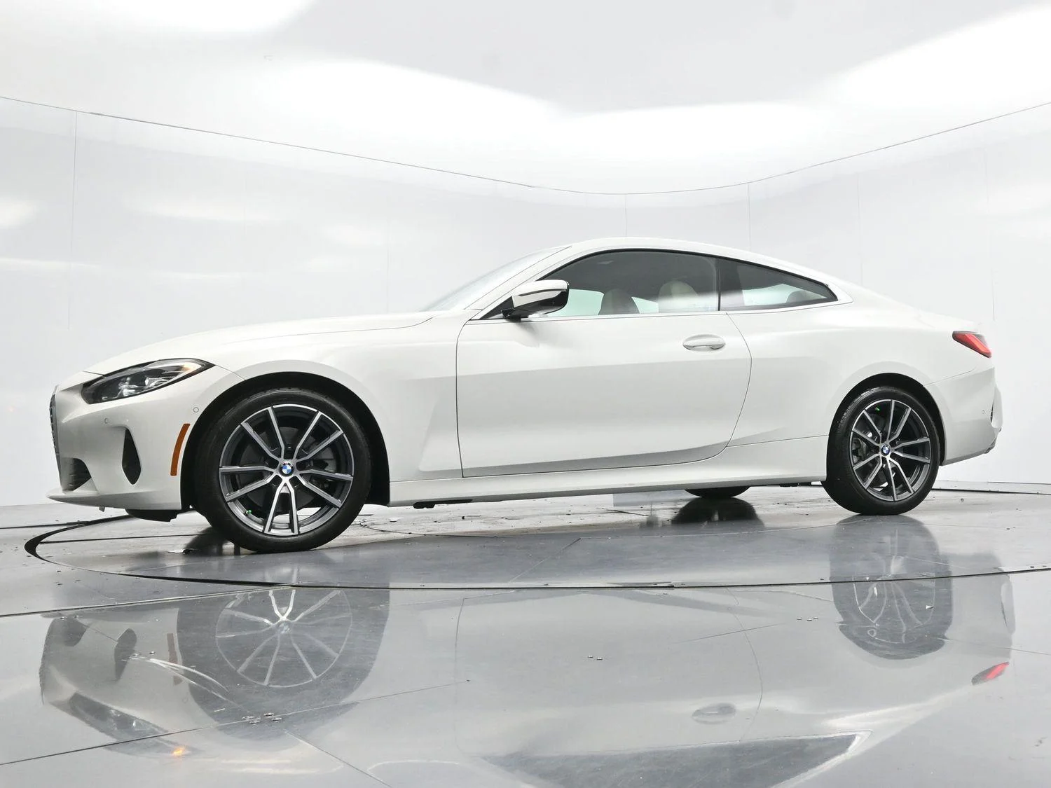 Used 2024 Alpine White BMW 430i xDrive image 45