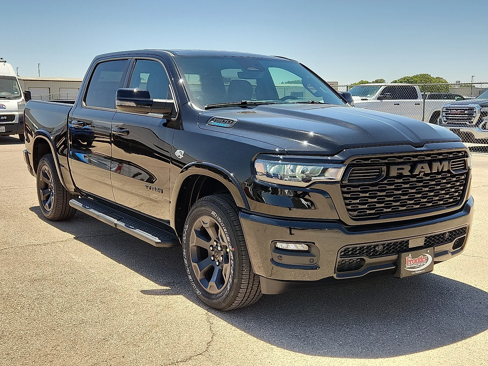 New 2026 Diamond Black Crystal Pearl-Coat  Paint Ram LONE STAR CREW CAB 4X4 5