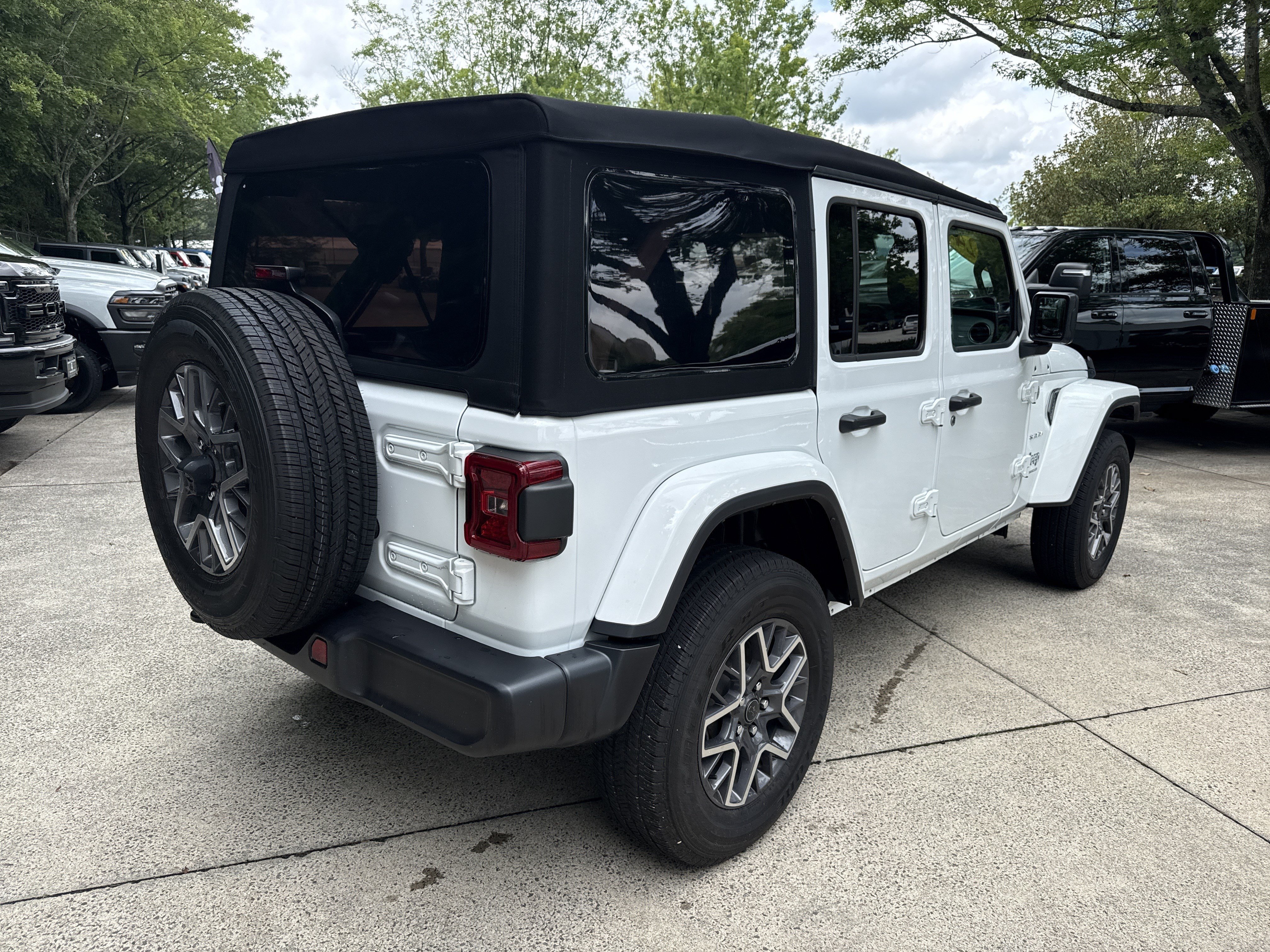 Used 2024 Bright White Clearcoat Jeep Sahara image 7