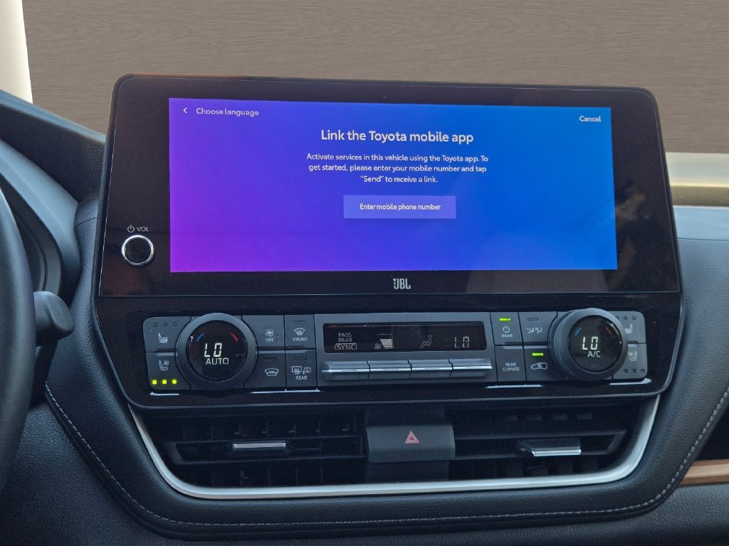 Used 2025  Toyota Limited image 18