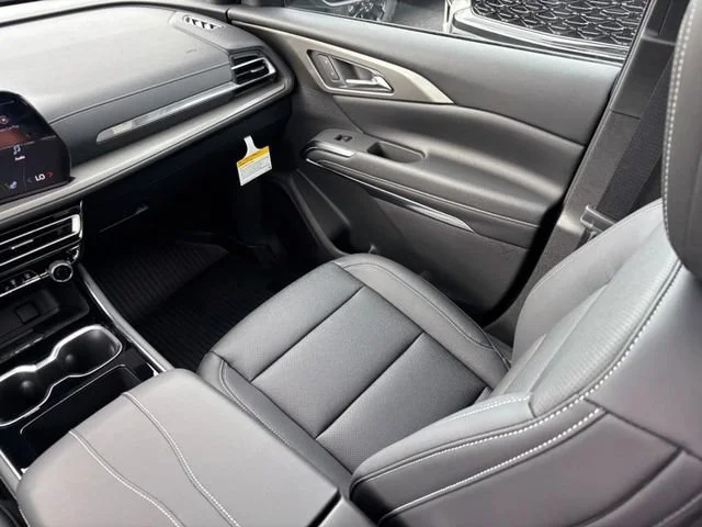 2026 Chevrolet Traverse LT - Photo 10