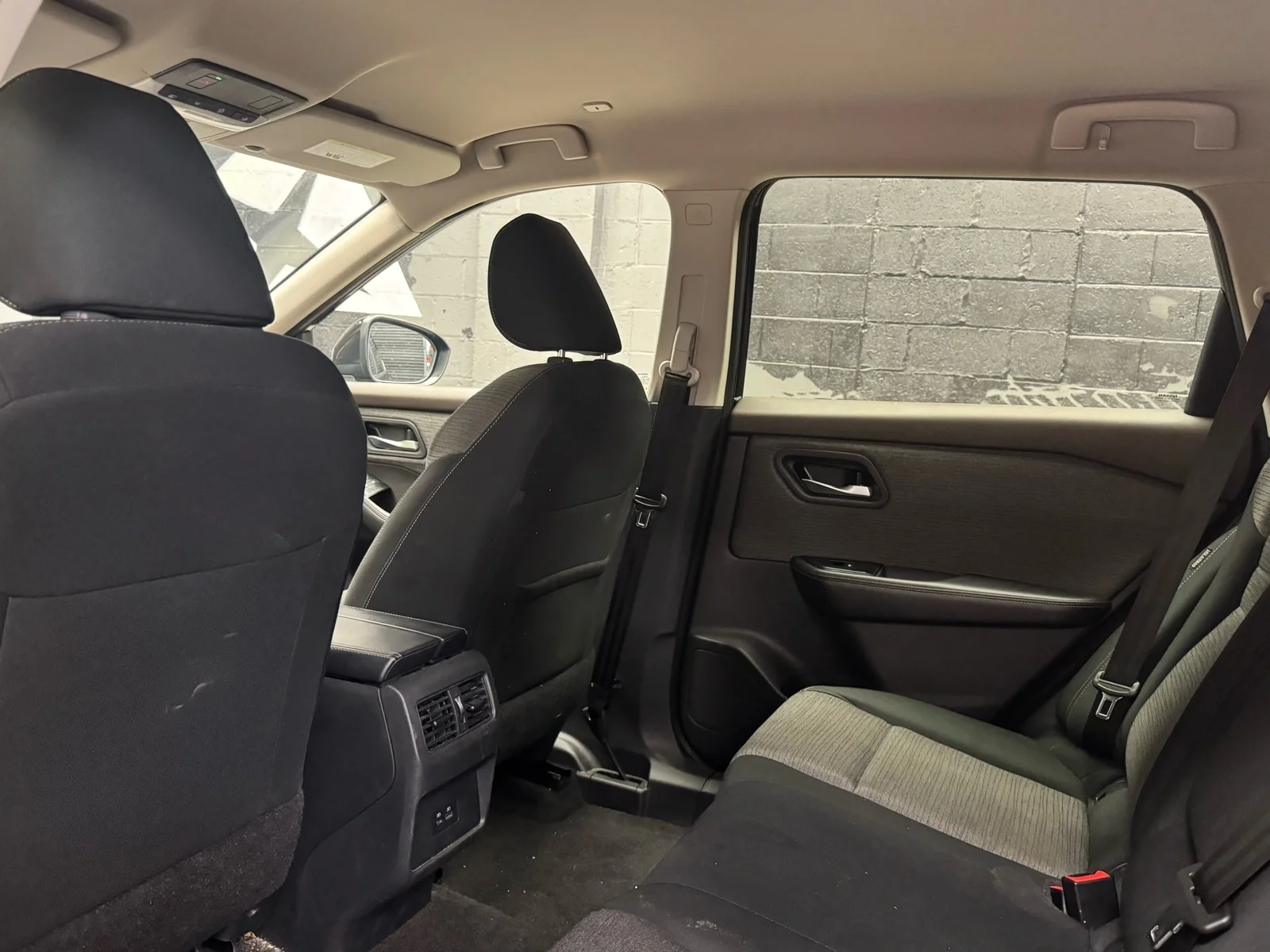 Used 2023 Super Black (kh3) Nissan SV image 24