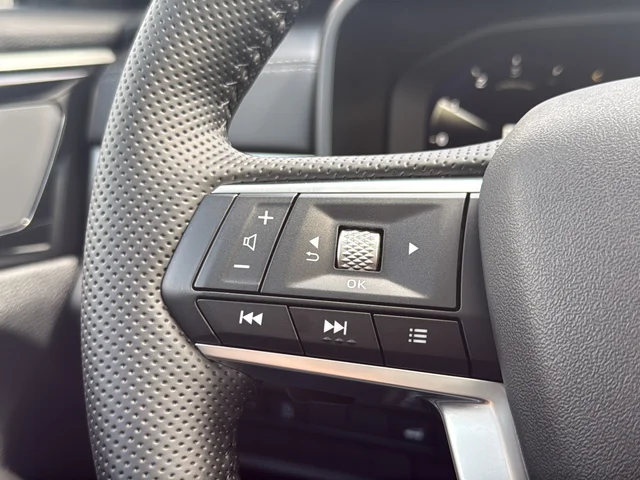 New 2026 Gray Mitsubishi SE image 16