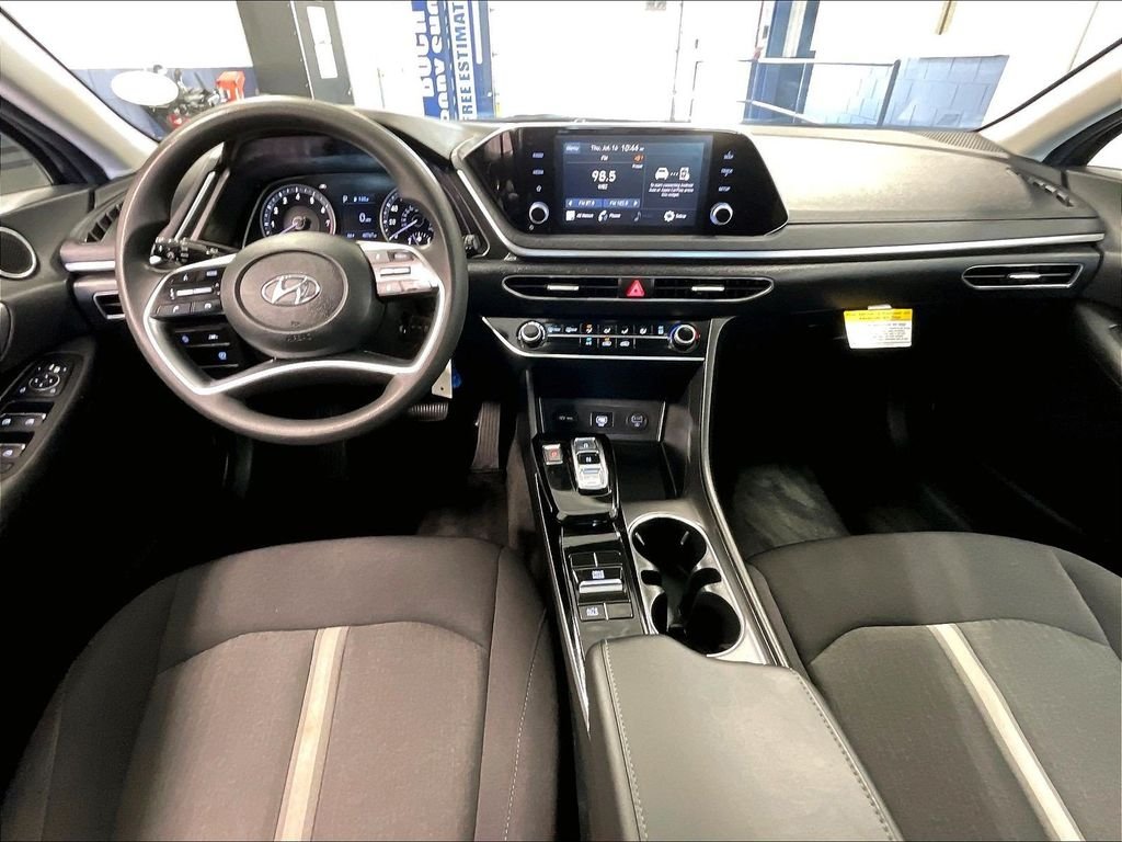 Used 2023 Gray Hyundai SE image 21