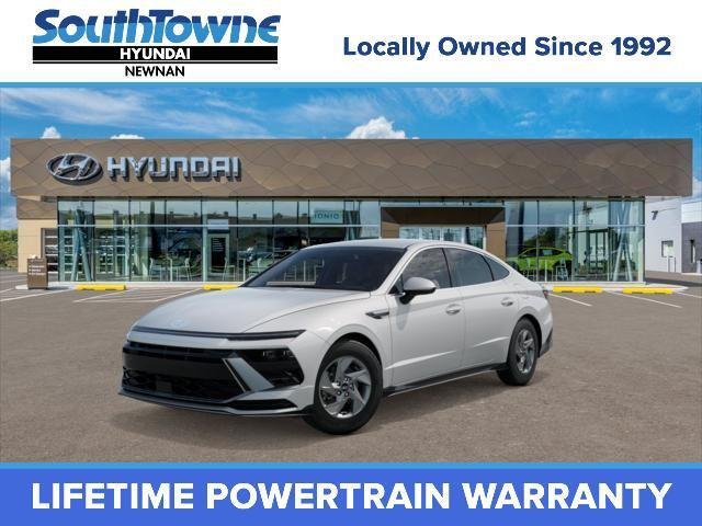 New 2026 White Hyundai SE image 1