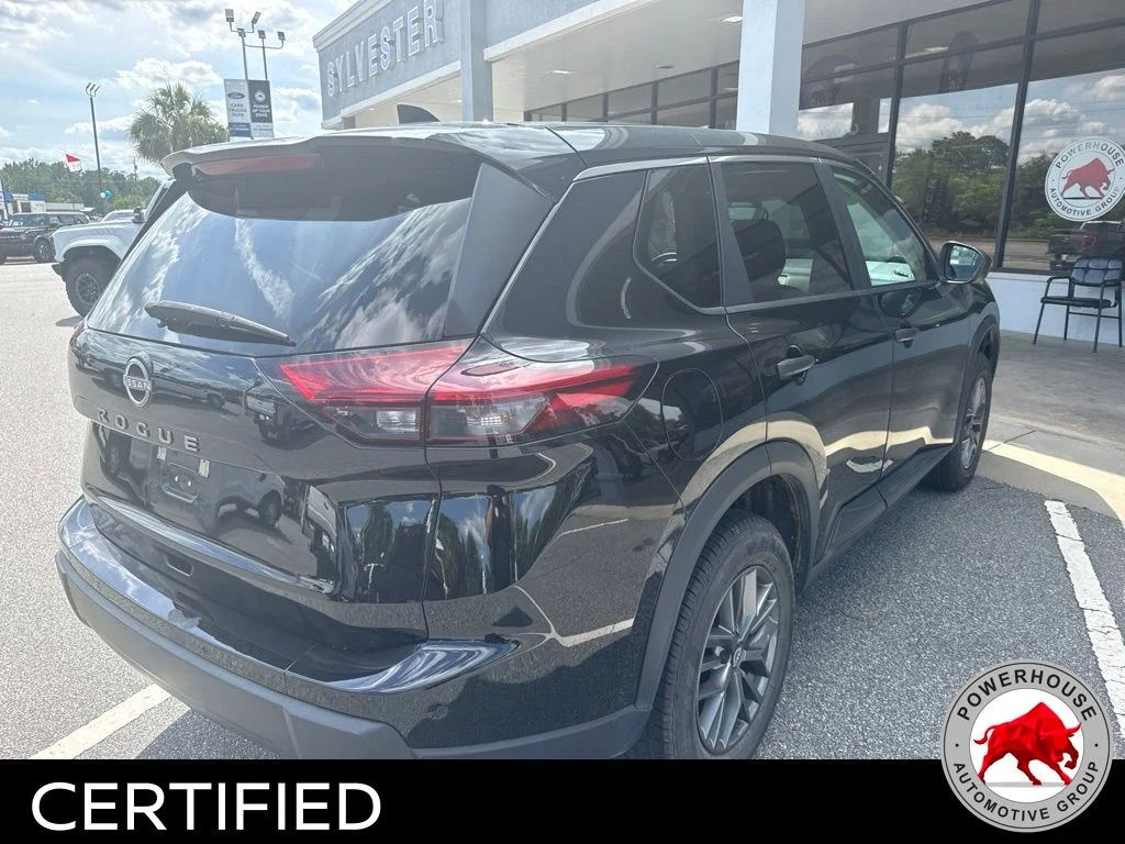 Used 2024 Black Nissan S image 5