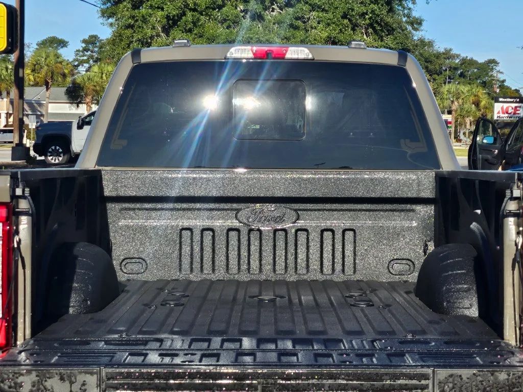New 2027 Marsh Gray Metallic Ford F-350® Platinum® image 15