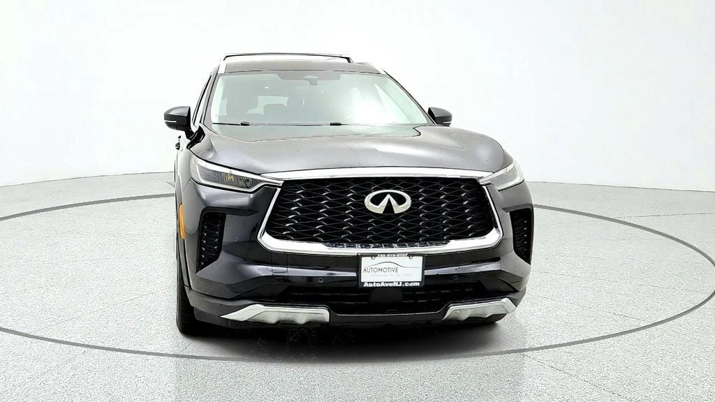 Used 2022 Mineral Black INFINITI SENSORY AWD image 2