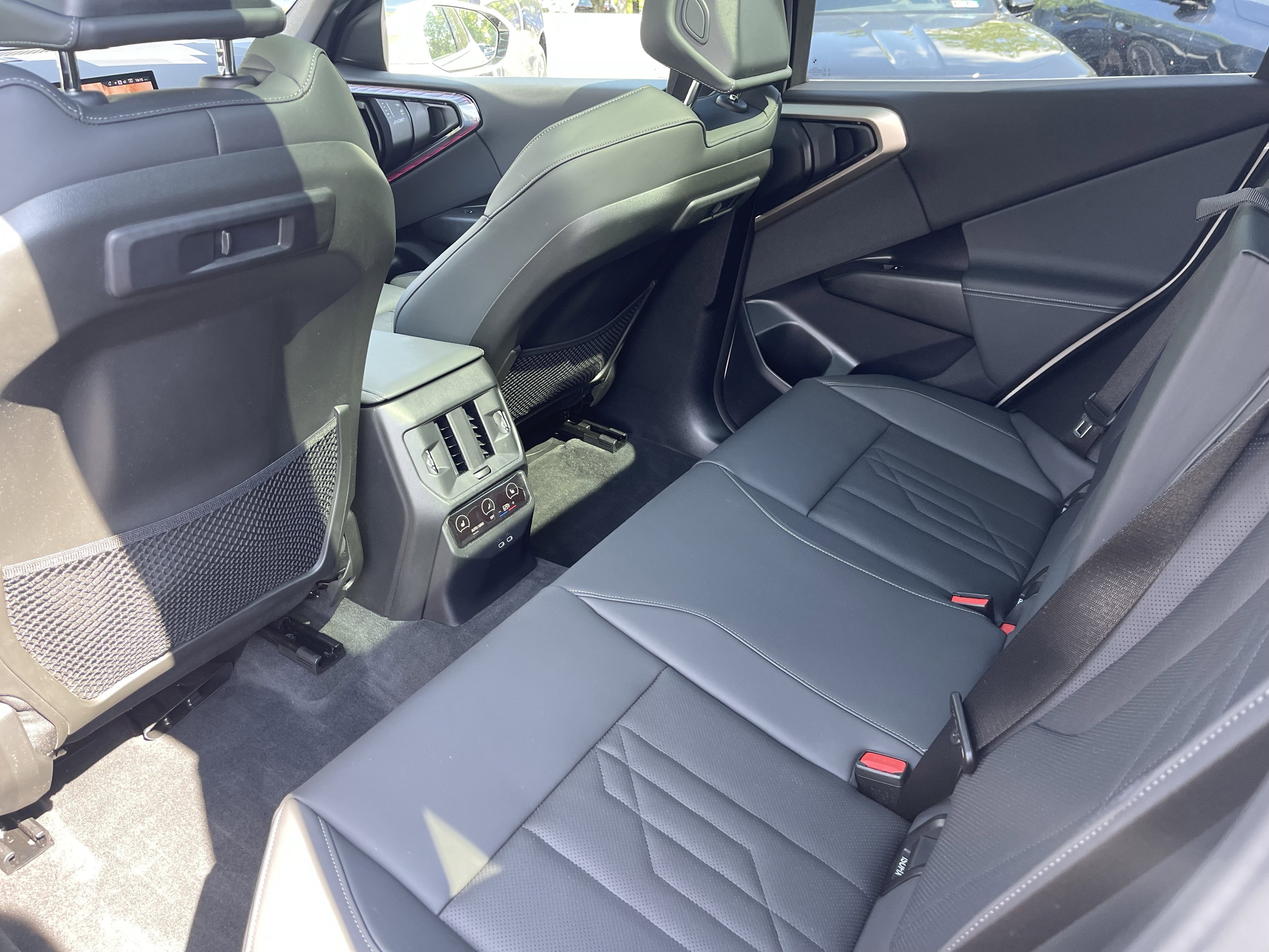 2025 BMW X3 30 - Photo 17