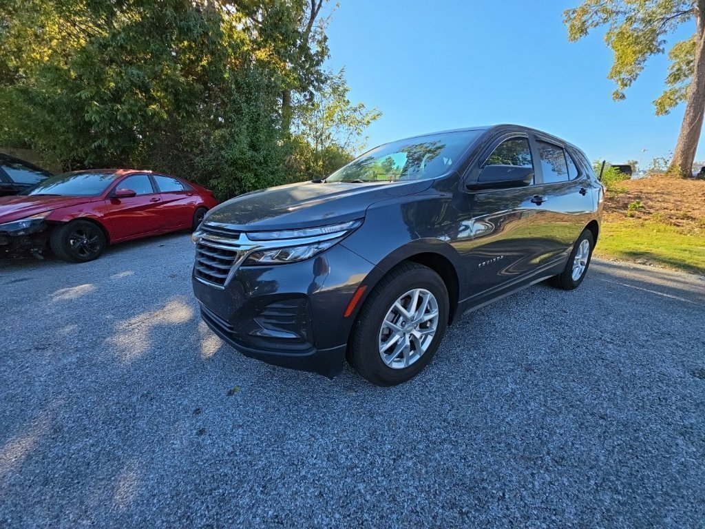 Used 2022 Gray Chevrolet LS image 2