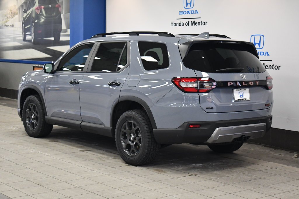 New 2026 Sonic Gray Pearl Honda TrailSport image 5