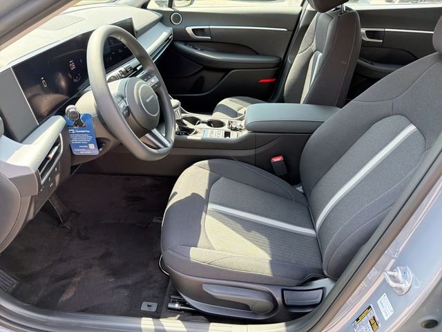 New 2026 Blue Hyundai SE image 41