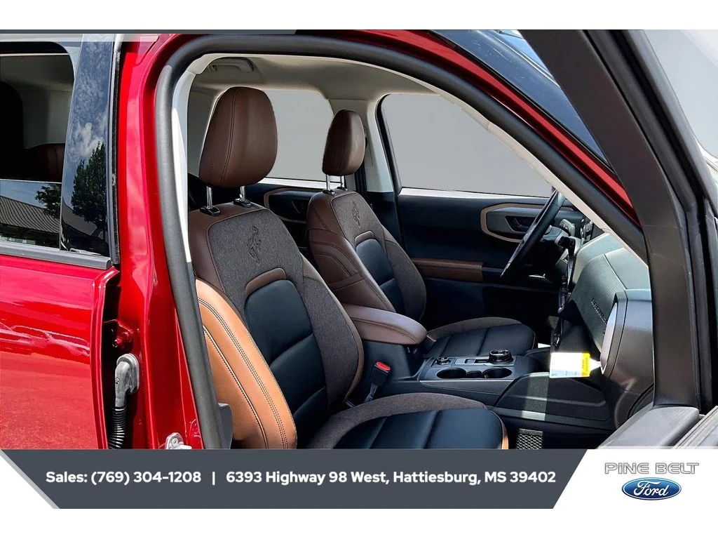 New 2026 Ruby Red Metallic Tinted Clearcoat Ford Outer Banks® image 6