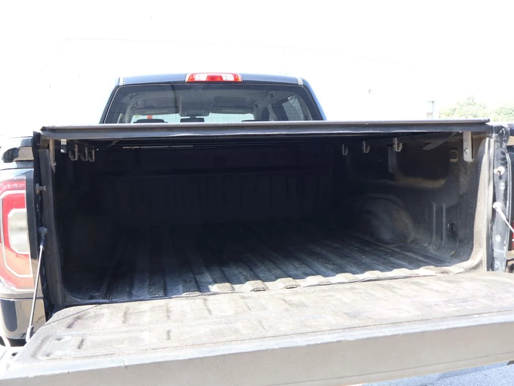 Used 2018 Black GMC SLT image 15