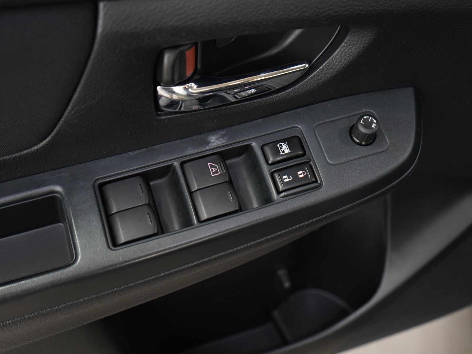 Used 2012 Dark Gray Metallic Subaru 2.0i Premium image 18