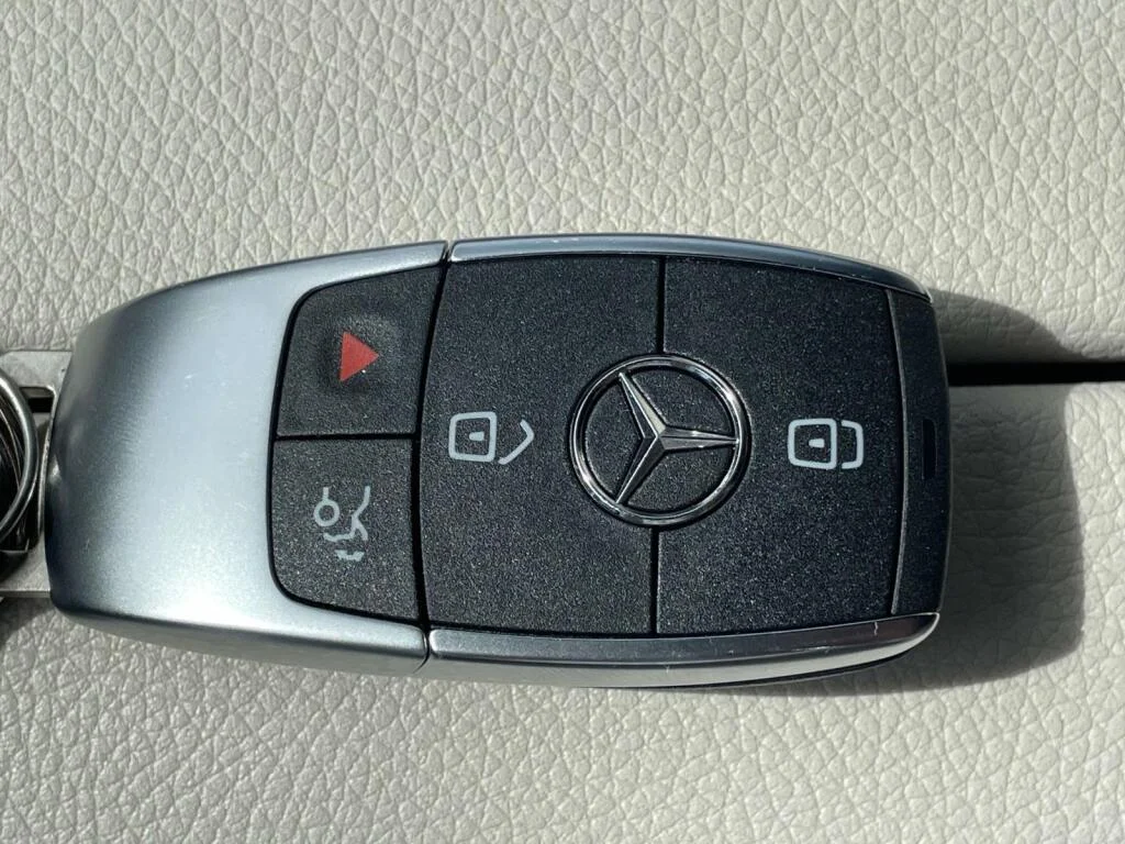 Certified Used 2024 Polar White Mercedes-Benz GLA 250 image 4