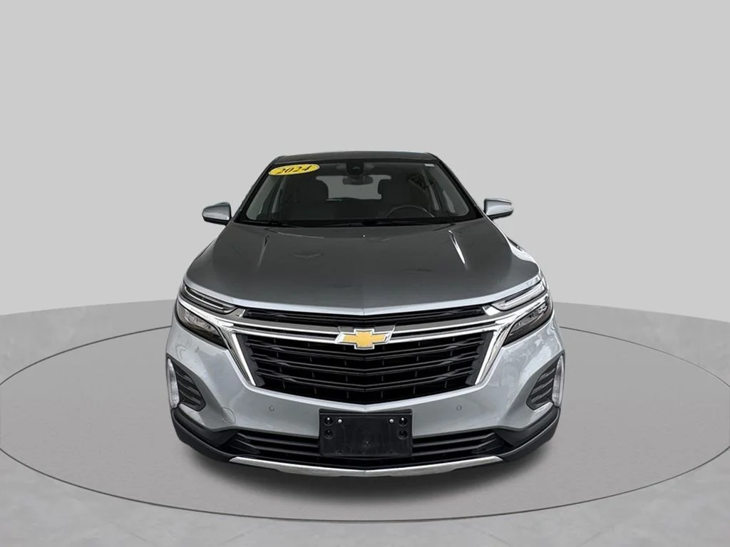 Used 2024 Sterling Gray Metallic Chevrolet LT image 3