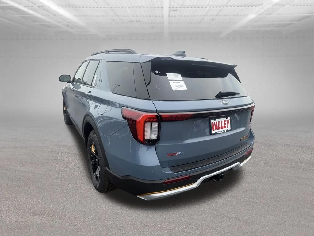New 2026 Vapor Blue Metallic Ford Tremor® image 7