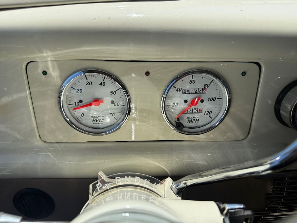 Used 1946 Red Ford F100 image 17