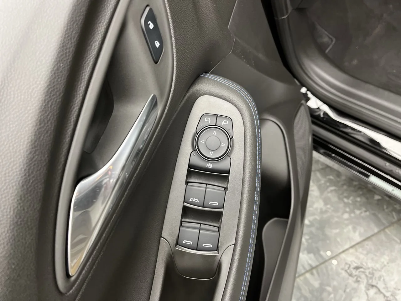 2026 Buick Encore GX Sport Touring - Photo 7