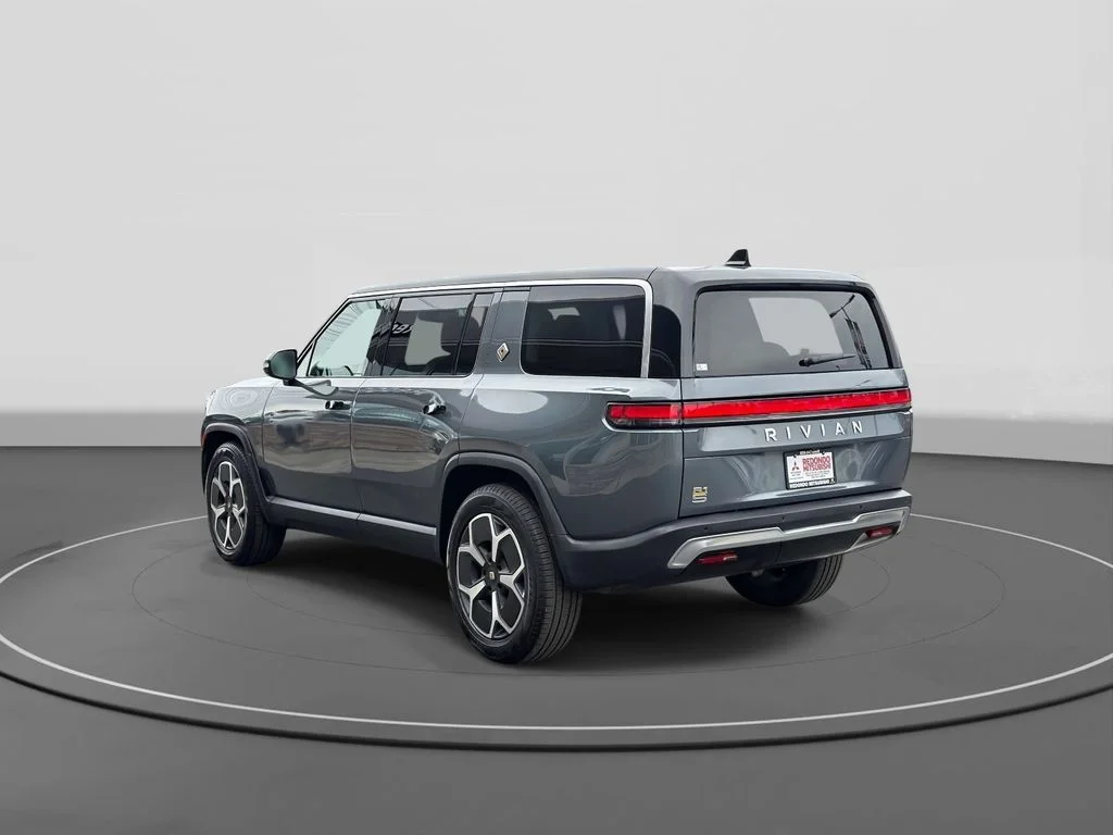 Used 2024 Grey Rivian Adventure image 7