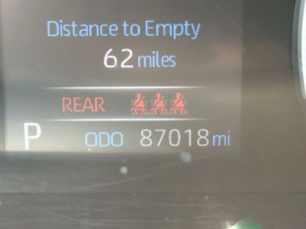 Used 2021 Silver Toyota XLE image 18