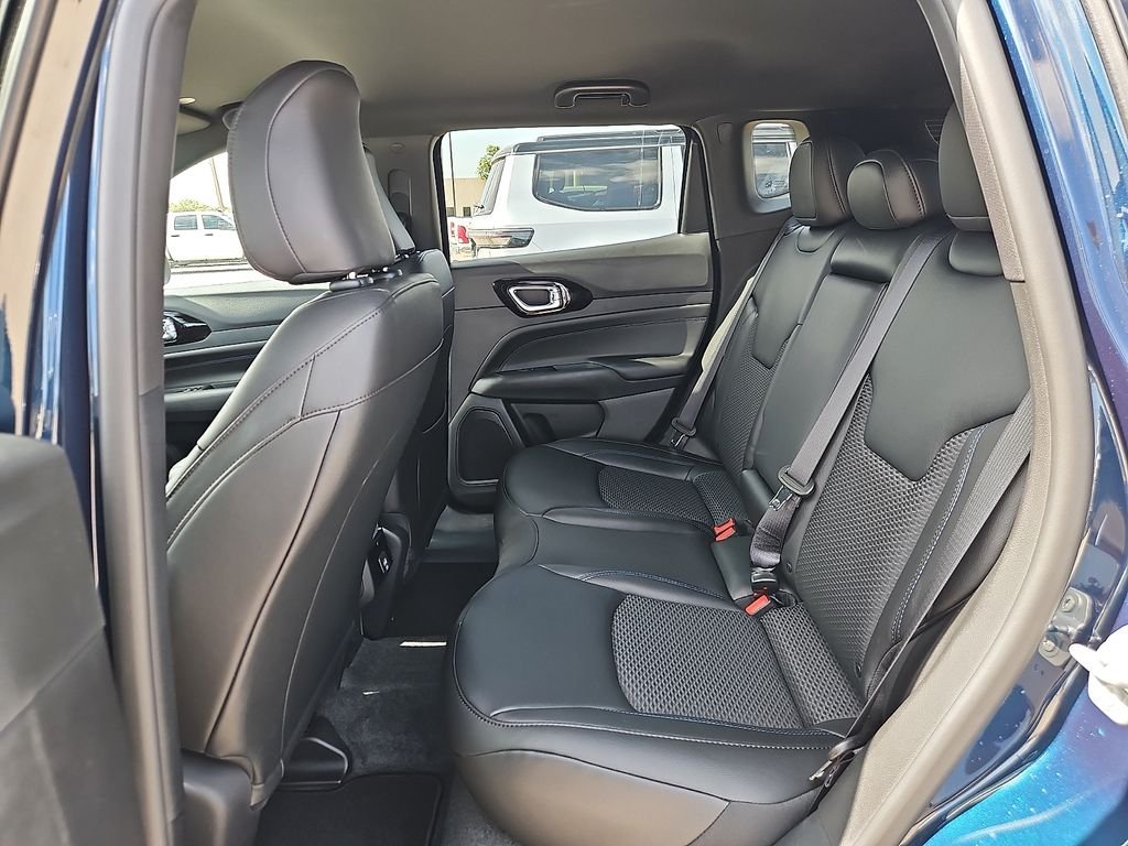 New 2026 Fathom Blue Pearl Coat Jeep Latitude image 11