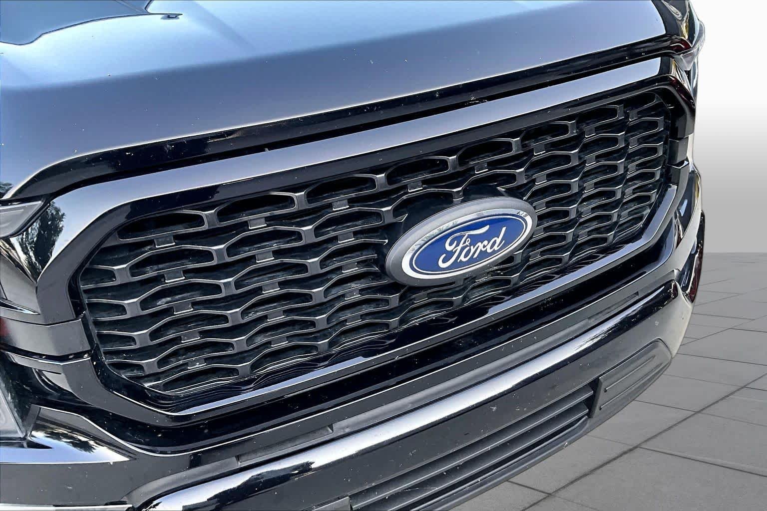 Used 2023 Agate Black Metallic Ford XL image 33