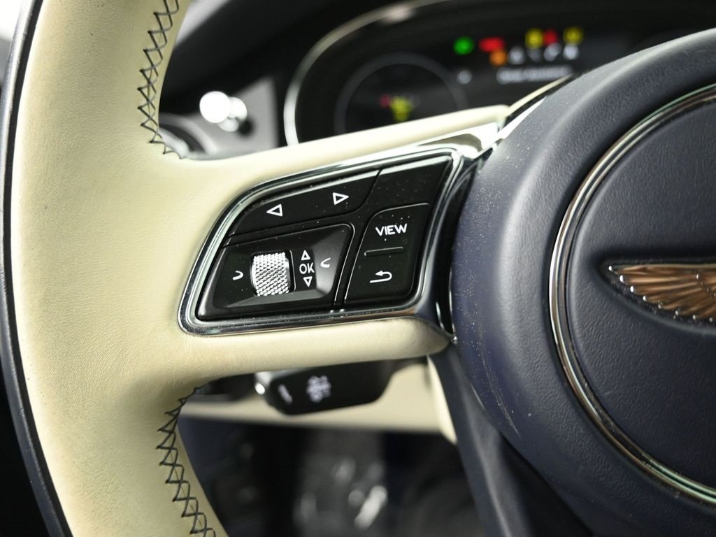2021 BENTLEY BENTAYGA - Image 16