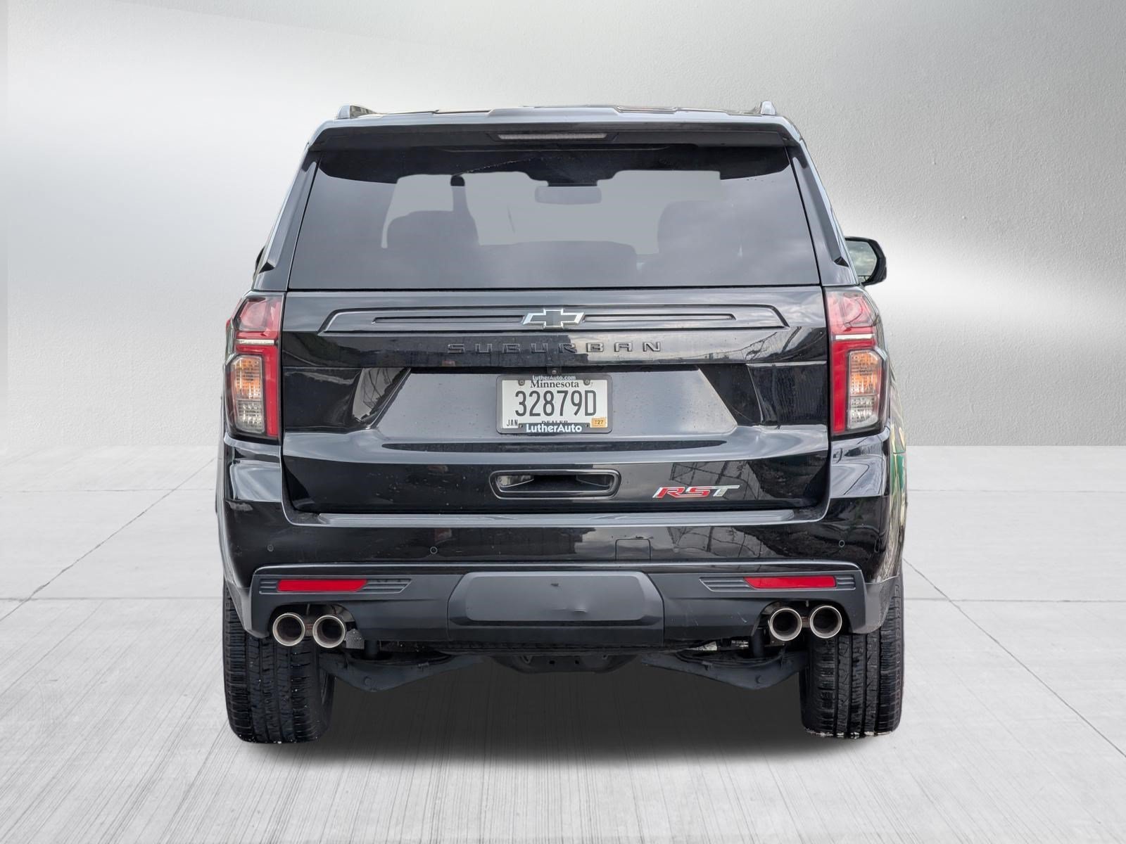 2023 Chevrolet Suburban RST - Photo 6
