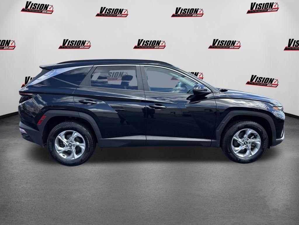 Used 2023 Black Hyundai SEL image 4
