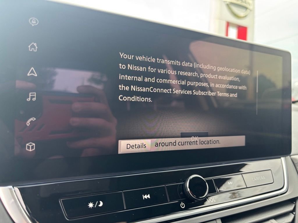 Used 2025 Silver Nissan 2.5 SL image 18