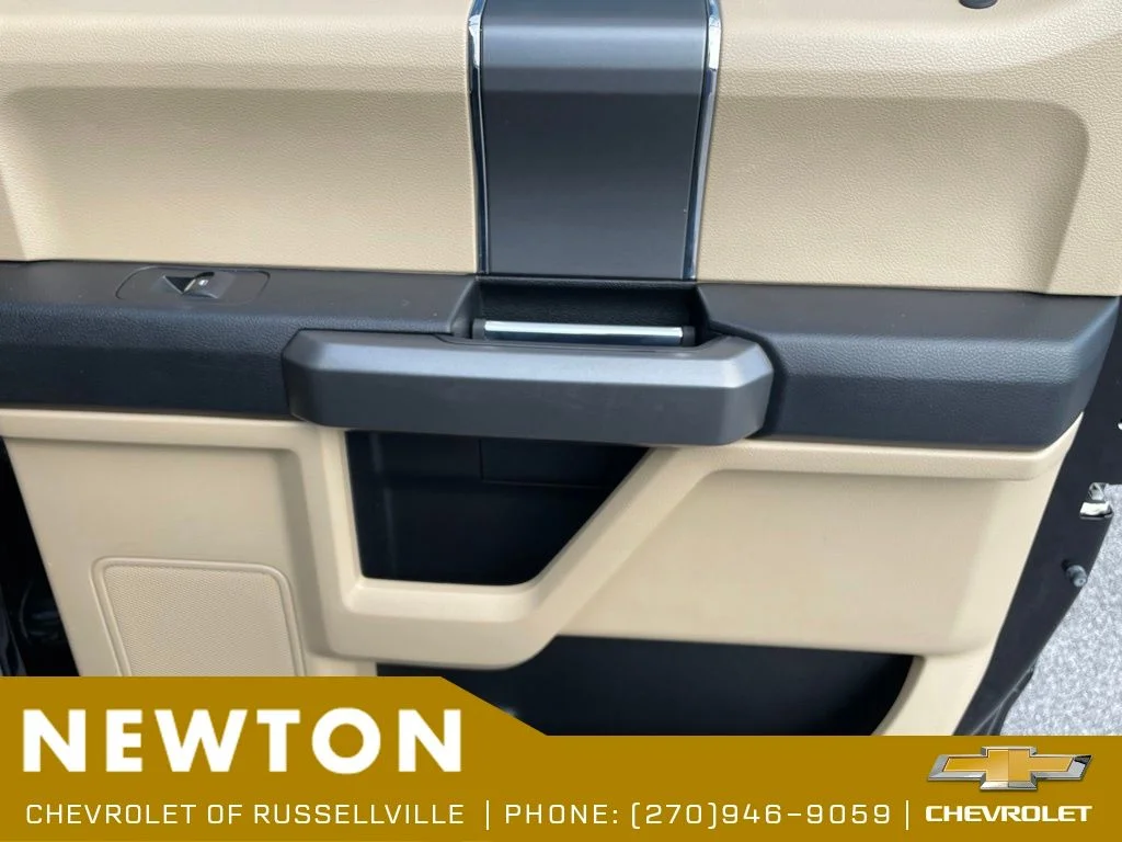 Used 2018 Shadow Black Ford XLT image 26
