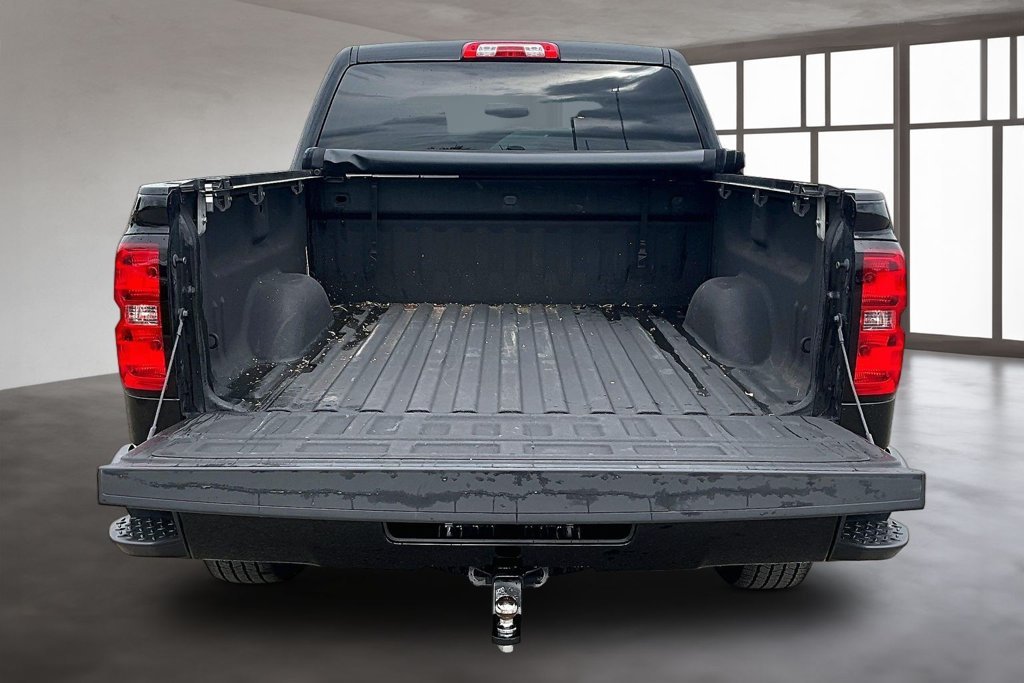 Used 2018 Black Chevrolet LT image 28