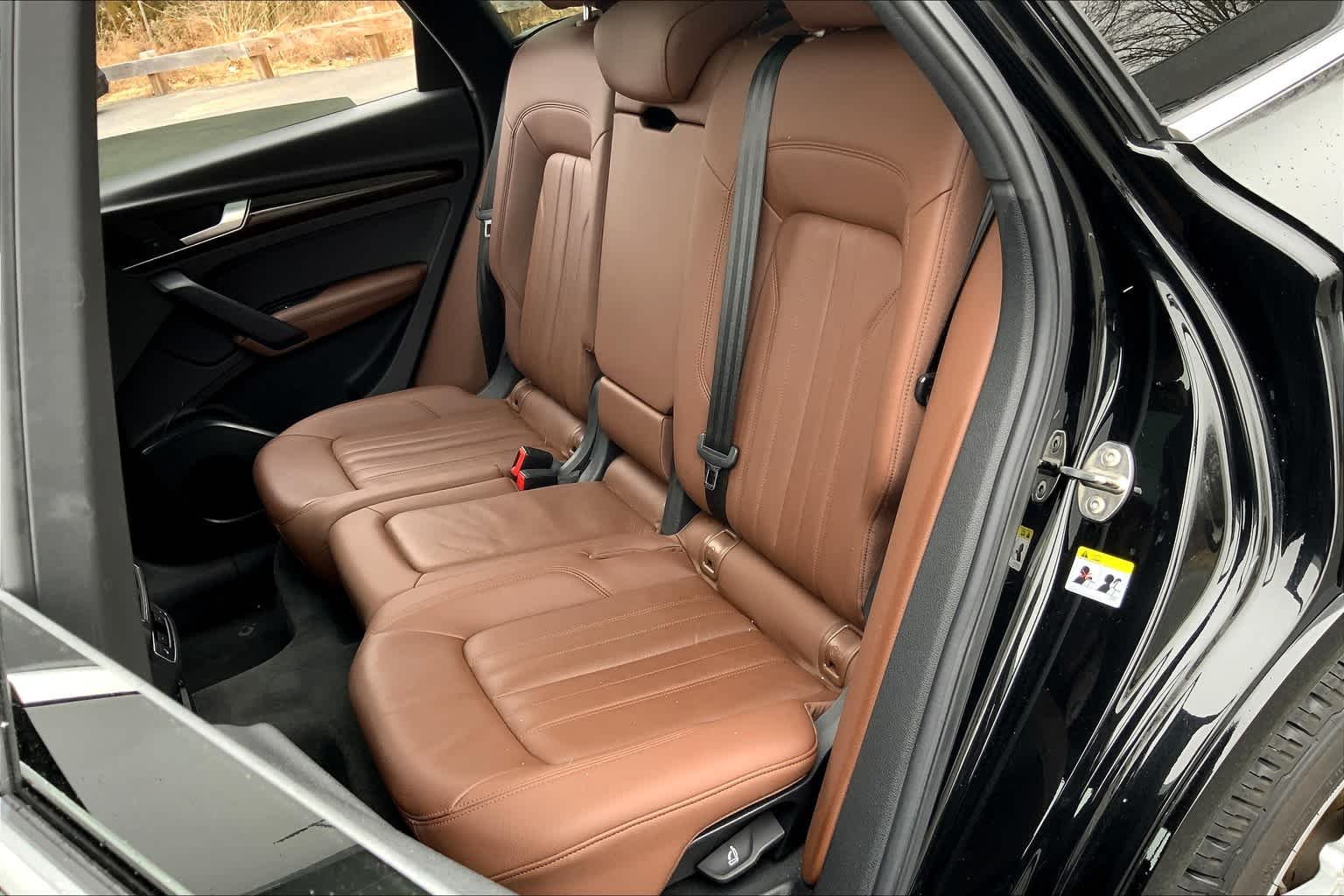 Used 2019 Mythos Black Metallic Audi Premium Plus image 21