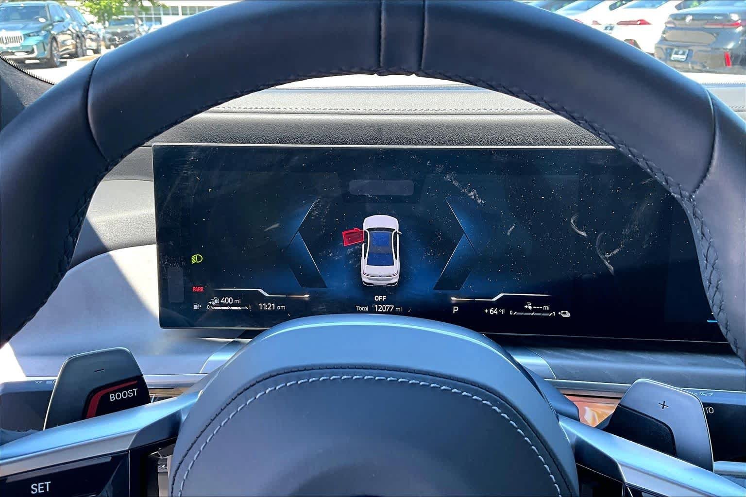 2025 BMW 7 Series 750e - Photo 27