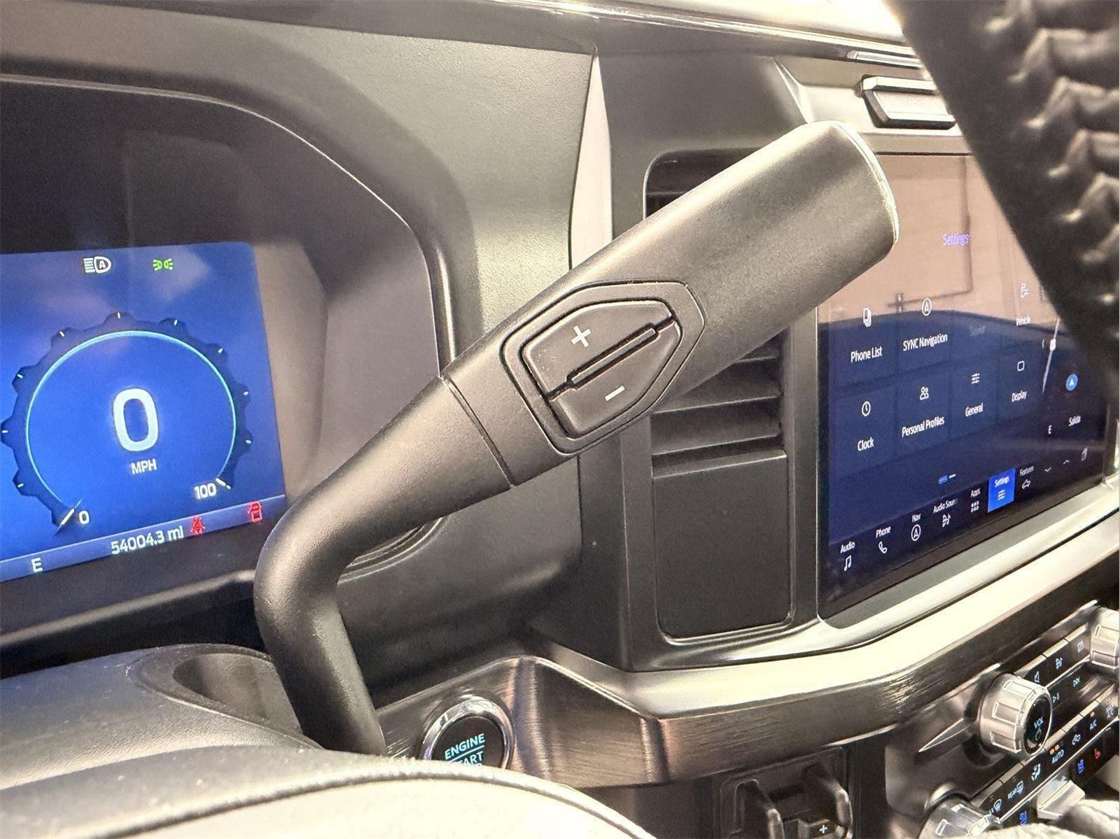 Used 2024 Oxford White Ford LARIAT image 27