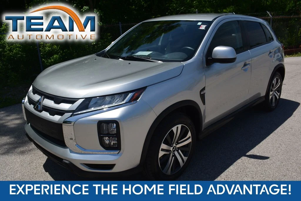 Used 2024 Silver Mitsubishi 2.0 ES image 1