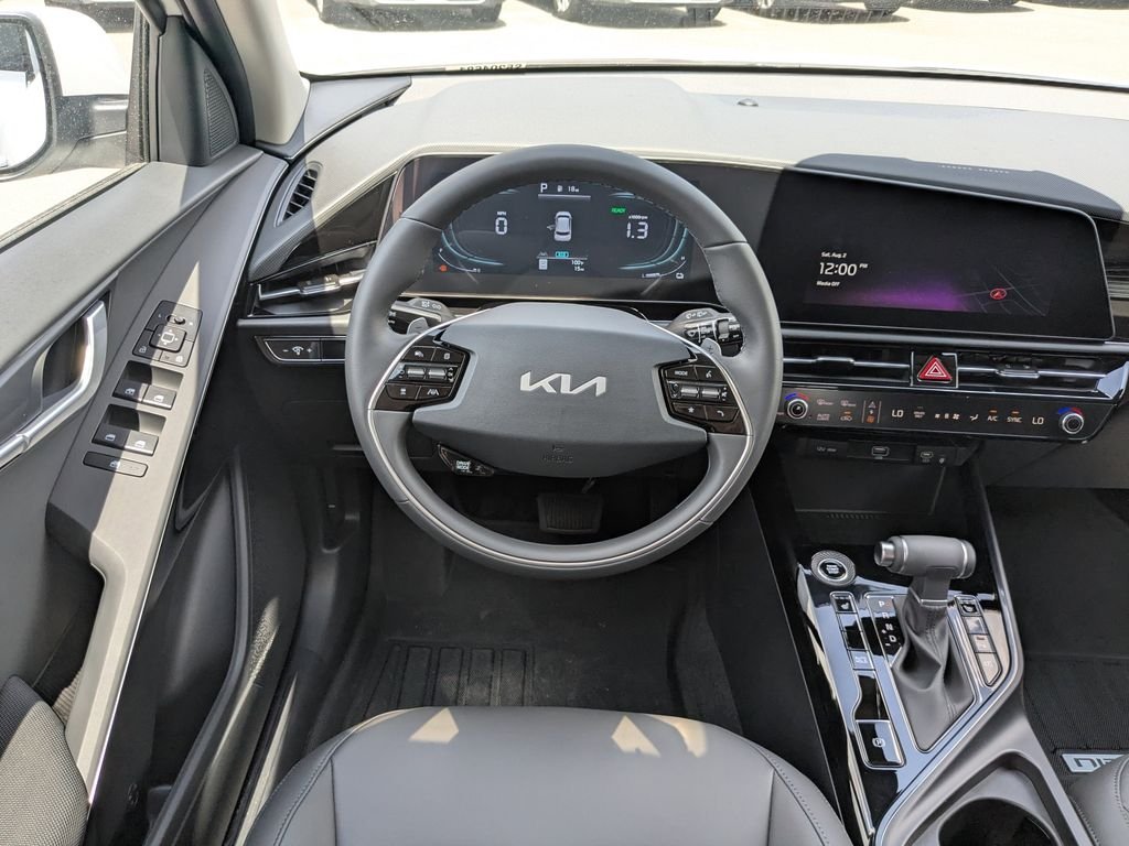 2025 Kia Niro EX - Photo 16