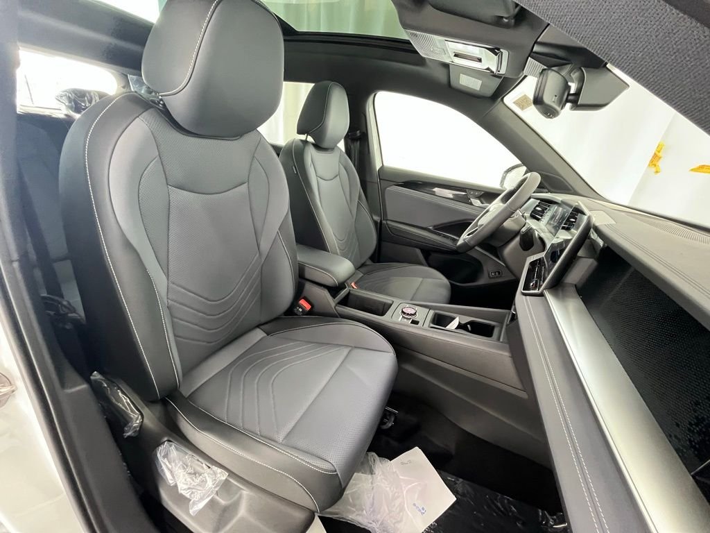 2026 Volkswagen Tiguan SE R-LINE BLACK - Photo 12