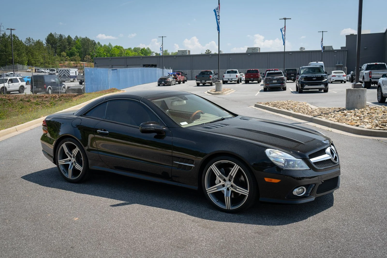 Used 2009 Black Mercedes-Benz SL 550 image 11
