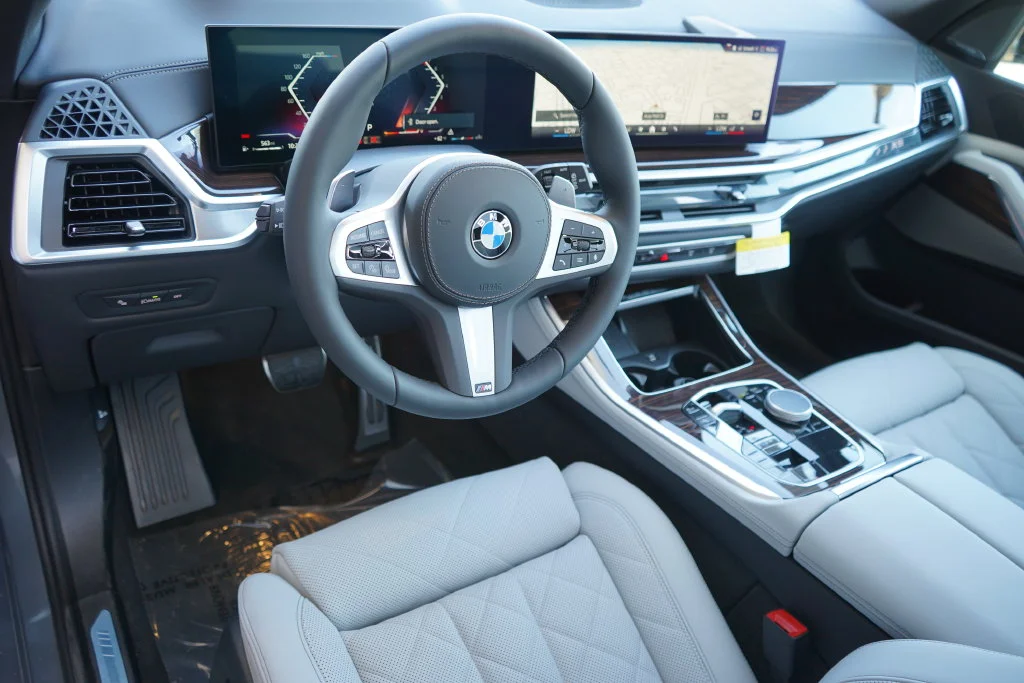 Used 2026 Gray BMW sDrive40i image 12