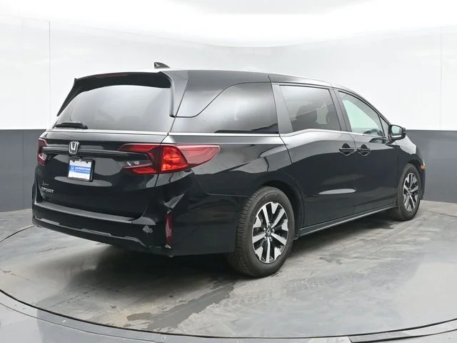 2025 Honda Odyssey EX-L - Photo 10