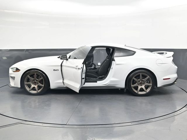 Used 2020 White Ford GT image 37