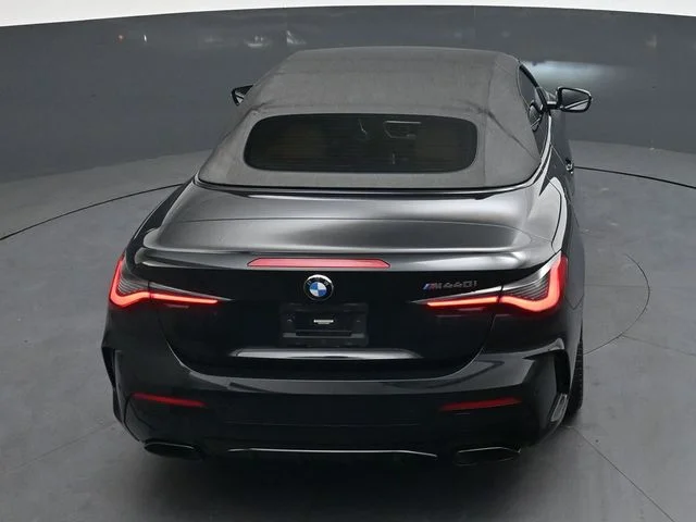 Used 2022 Black BMW M440i image 16