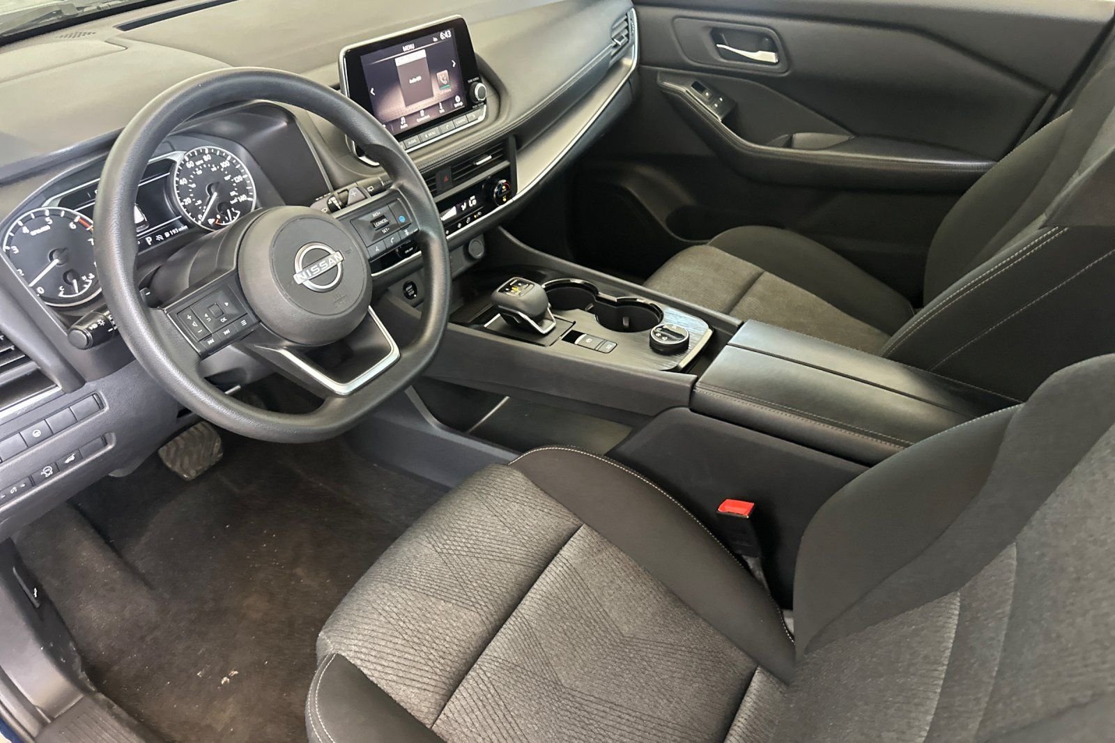 Used 2024 Blue Nissan SV image 10
