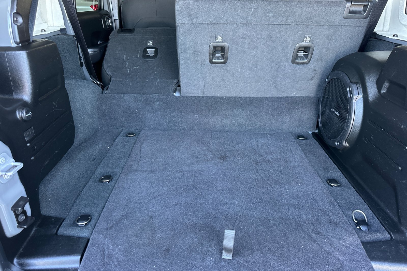 Used 2023 STING - GRAY Jeep S 4XE image 14