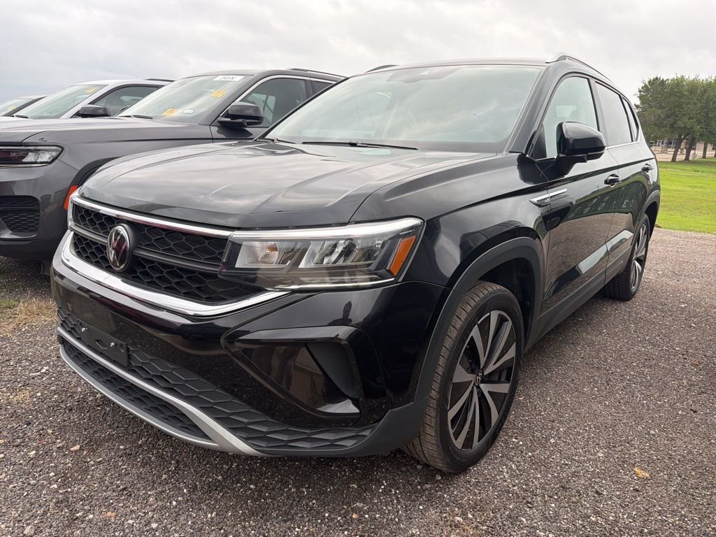 2024 Volkswagen Taos SE