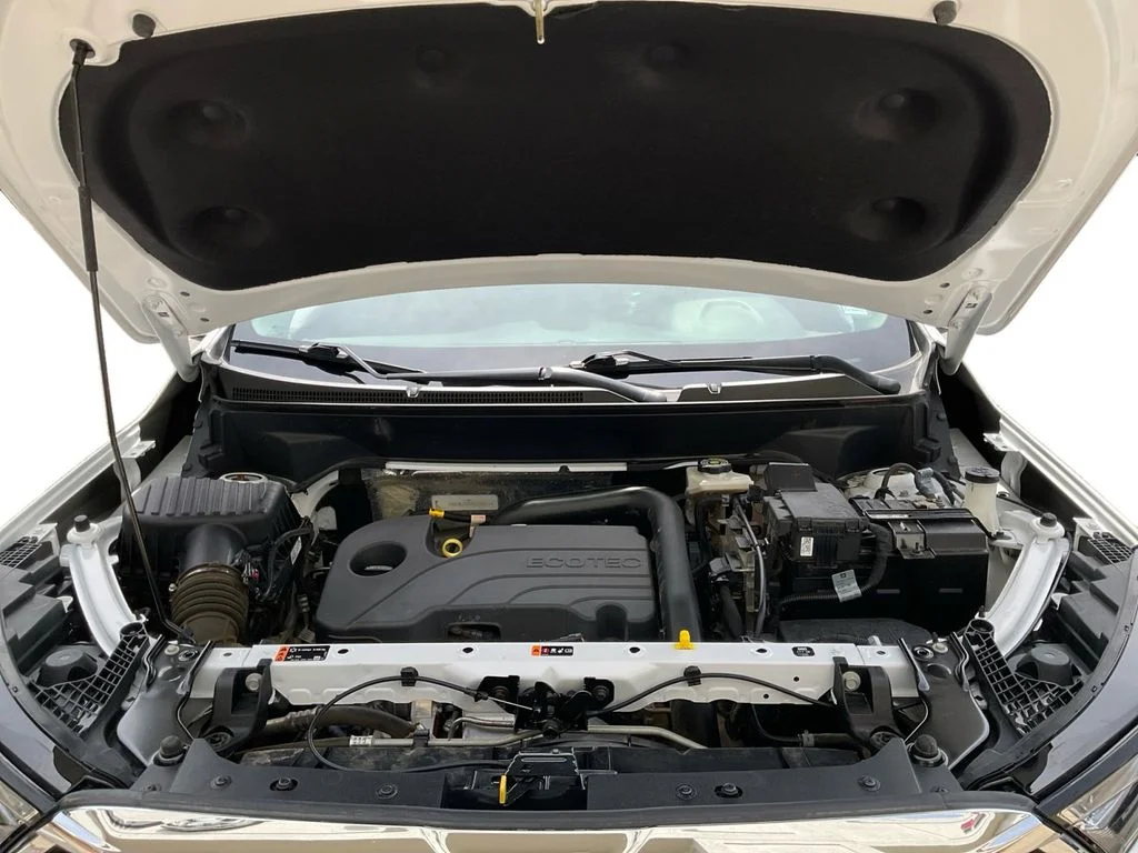 Used 2023 White GMC SLE image 14